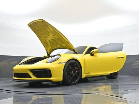 Certified 2024 Porsche 911 Carrera GTS RWD image 26