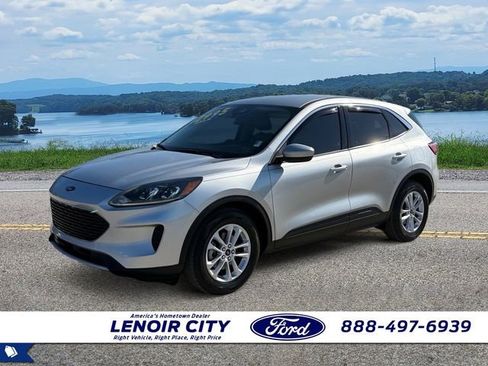 Certified 2020 Ford Escape SE image 7