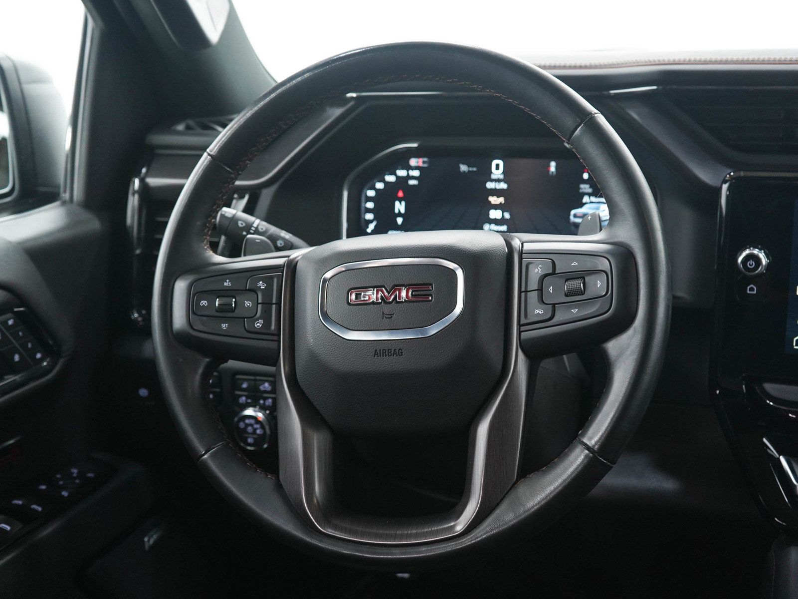 Used 2024 GMC Sierra 1500 AT4 w/ Technology Package AWD/4WD image 17