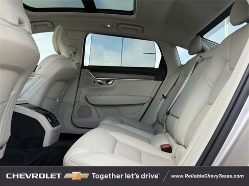Used 2023 Volvo S90 B6 Ultimate image 34