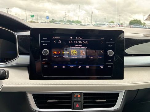 New 2026 Volkswagen Taos SE AWD/4WD image 13