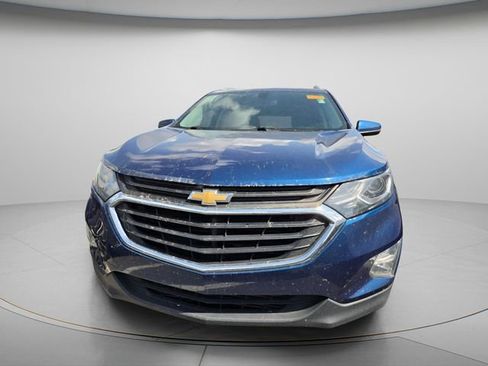 Used 2019 Chevrolet Equinox LT w/ Sun & Navigation Package image 3