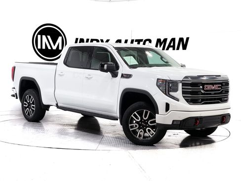 Used 2022 GMC Sierra 1500 AT4 w/ AT4 Premium Package AWD/4WD image 2