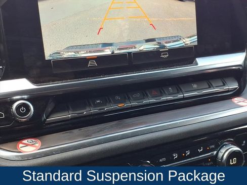 Used 2025 GMC Sierra 1500 SLT image 4