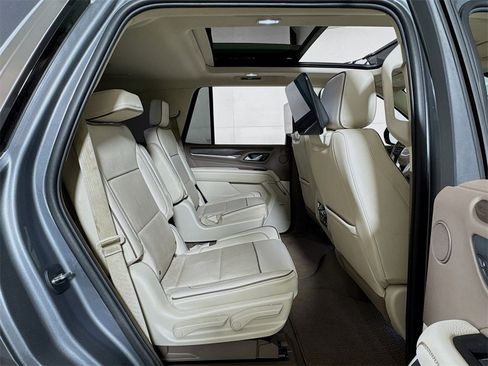Used 2021 GMC Yukon Denali w/ Denali Premium Package image 29
