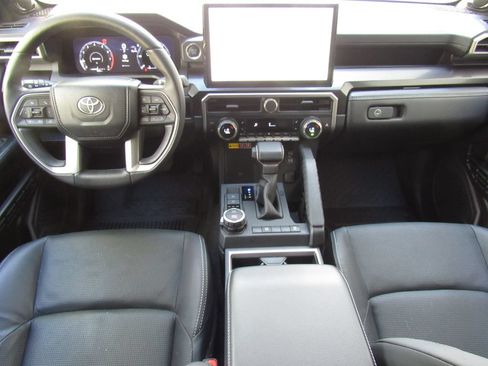 Certified 2026 Toyota 4Runner Limited AWD/4WD image 35