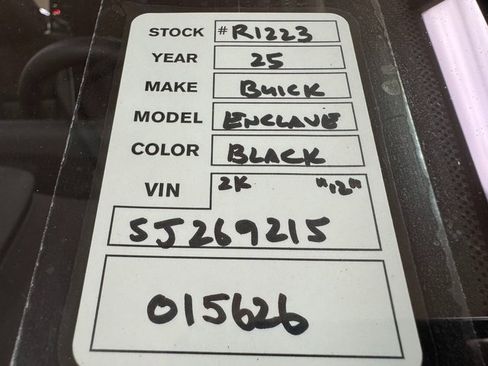 Used 2025 Buick Enclave Avenir w/ Super Cruise Package image 31