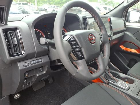 New 2026 Nissan Frontier PRO-4X AWD/4WD image 18