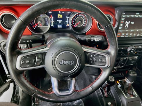 Used 2021 Jeep Wrangler Unlimited Rubicon w/ Dual Top Group AWD/4WD image 11