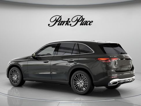 Used 2026 Mercedes-Benz GLC 300 4MATIC image 12