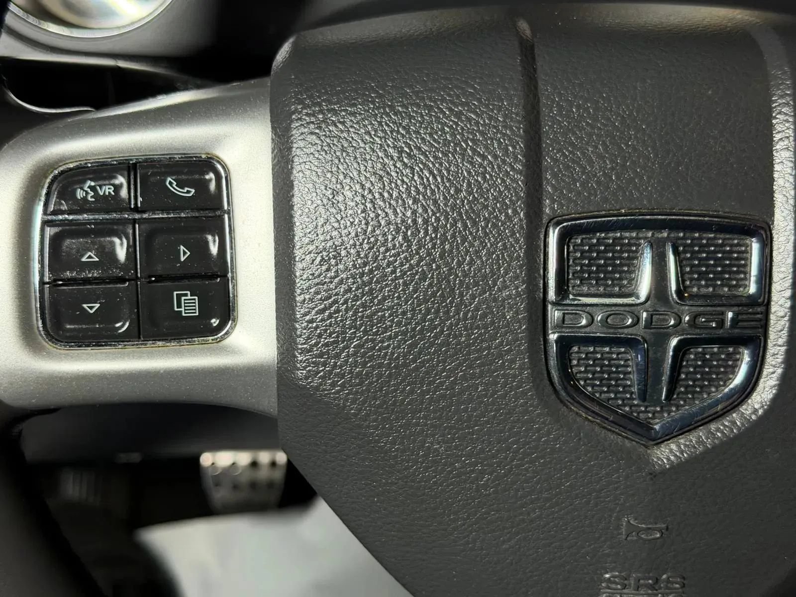 Used 2014 Dodge Challenger R/T RWD image 24