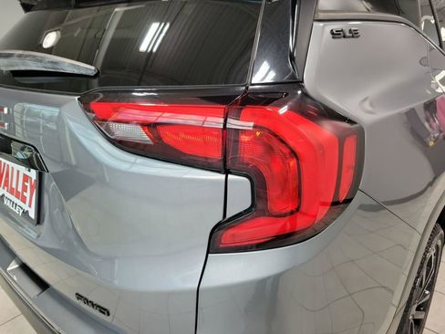 Used 2020 GMC Terrain SLE w/ Driver Convenience Package image 7