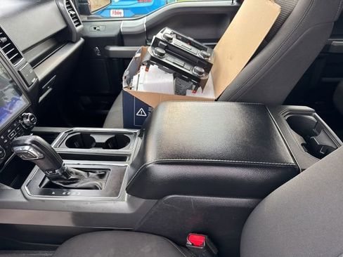 Used 2017 Ford F150 XLT w/ Equipment Group 302A Luxury image 16