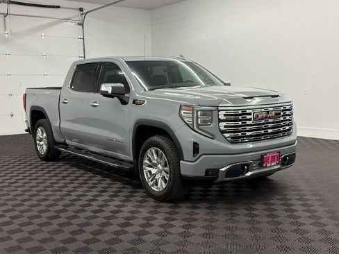 Used 2025 GMC Sierra 1500 Denali w/ Technology Package AWD/4WD image 7