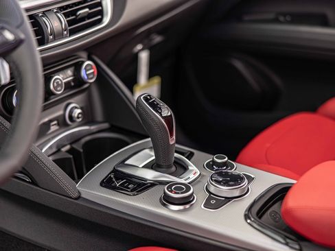 New 2025 Alfa Romeo Stelvio Sprint w/ Veloce Package image 23