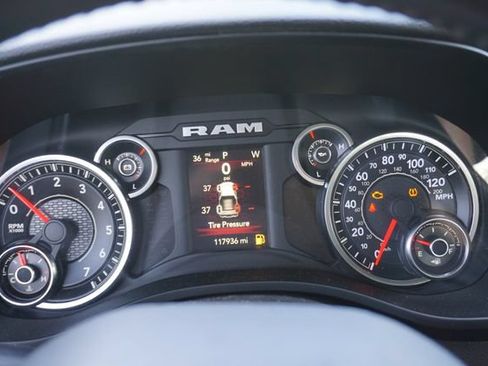 Used 2020 RAM 1500 Big Horn RWD image 12