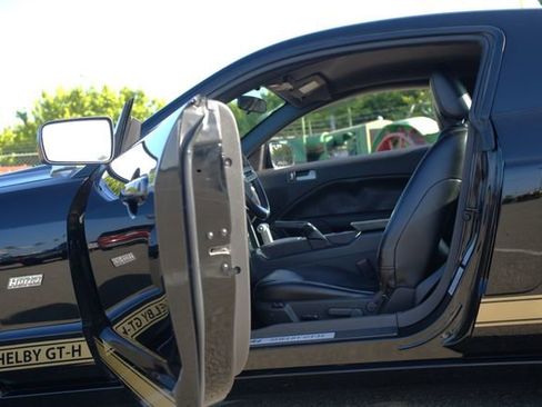 Used 2006 Ford Mustang GT Premium image 57