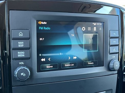 Used 2023 Mercedes-Benz Metris Passenger image 22