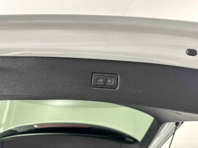 Used 2023 Audi Q7 2.0T Premium Plus w/ Premium Plus Package AWD/4WD image 36