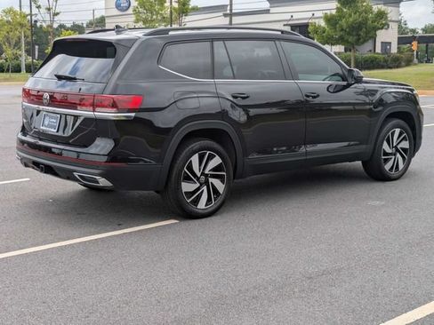 Certified 2026 Volkswagen Atlas SE FWD image 4