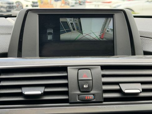 Used 2018 BMW 330i Sedan w/ Convenience Package image 31