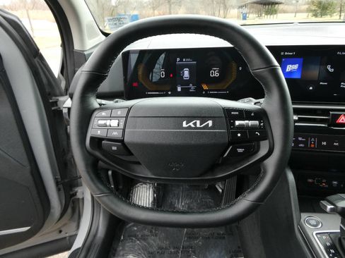 Used 2026 Kia Sportage EX w/ EX Panorama Roof Package image 12