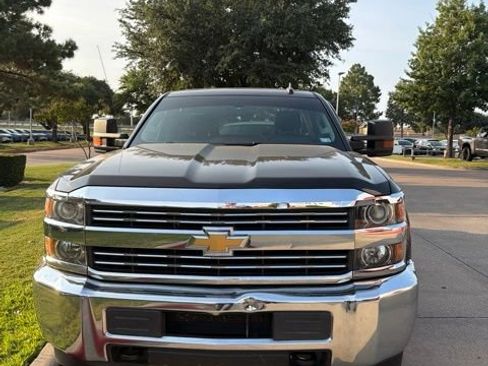 Used 2018 Chevrolet Silverado 2500 LT AWD/4WD image 1