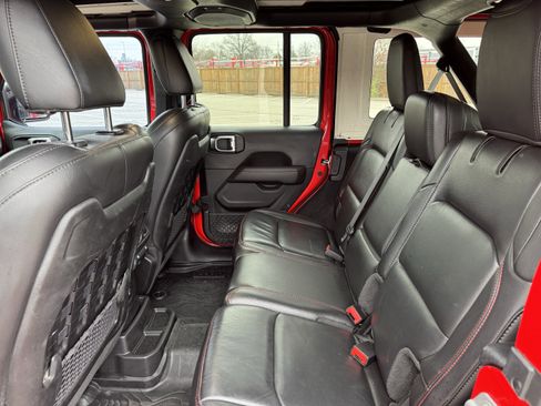 Used 2021 Jeep Wrangler Unlimited Rubicon image 34