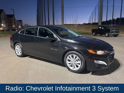 Used 2024 Chevrolet Malibu LT image 3