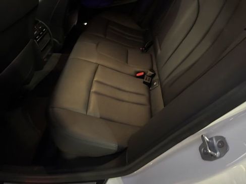 Used 2019 BMW 530i w/ Convenience Package image 29