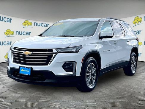 Used 2023 Chevrolet Traverse LT AWD/4WD image 3