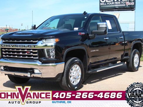 Used 2020 Chevrolet Silverado 2500 LTZ w/ Z71 Off-Road Package AWD/4WD image 4