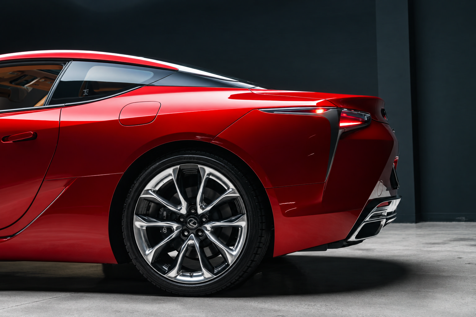 Used 2018 Lexus LC 500 Coupe w/ Sport Package RWD image 9