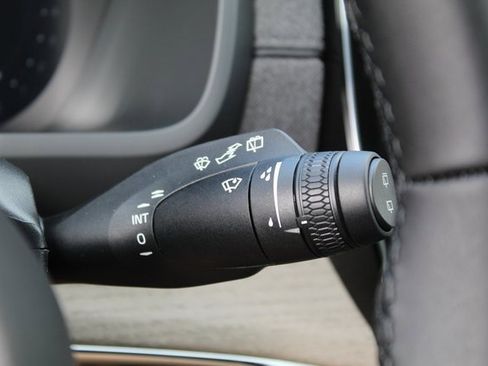 New 2026 Volvo XC90 B6 Plus w/ Protection Package Premier image 19