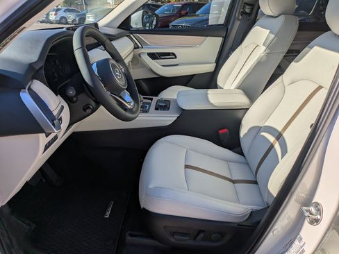 New 2026 MAZDA CX-90 Plug-In Hybrid w/ Premium Plus image 17