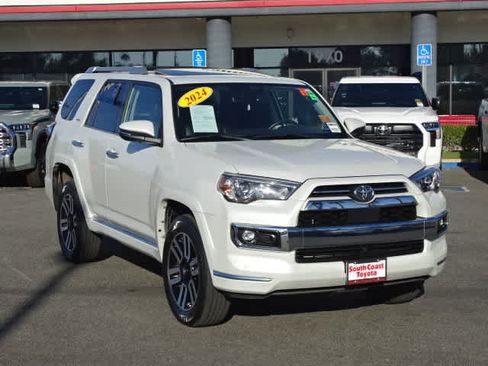 Certified 2024 Toyota 4Runner Limited AWD/4WD image 2