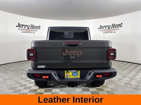 Used 2024 Jeep Gladiator Mojave w/ Technology Group AWD/4WD image 6
