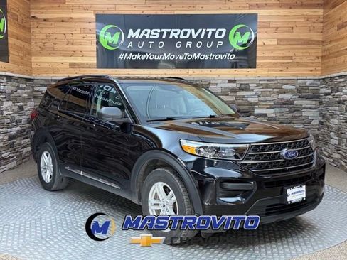 Used 2024 Ford Explorer XLT w/ Class IV Trailer Tow Package AWD/4WD image 1