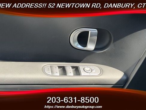 Used 2024 Hyundai Ioniq 5 SE RWD image 12