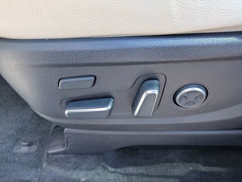 Used 2024 Hyundai Palisade Limited FWD image 23