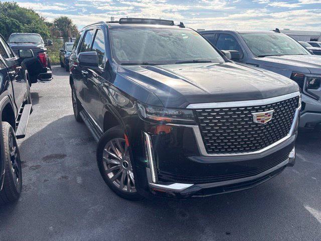 Used 2022 Cadillac Escalade Premium Luxury AWD/4WD image 3
