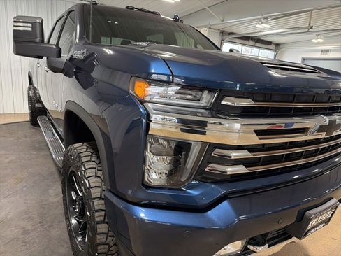 Used 2022 Chevrolet Silverado 3500 High Country w/ Z71 Off-Road Package image 7