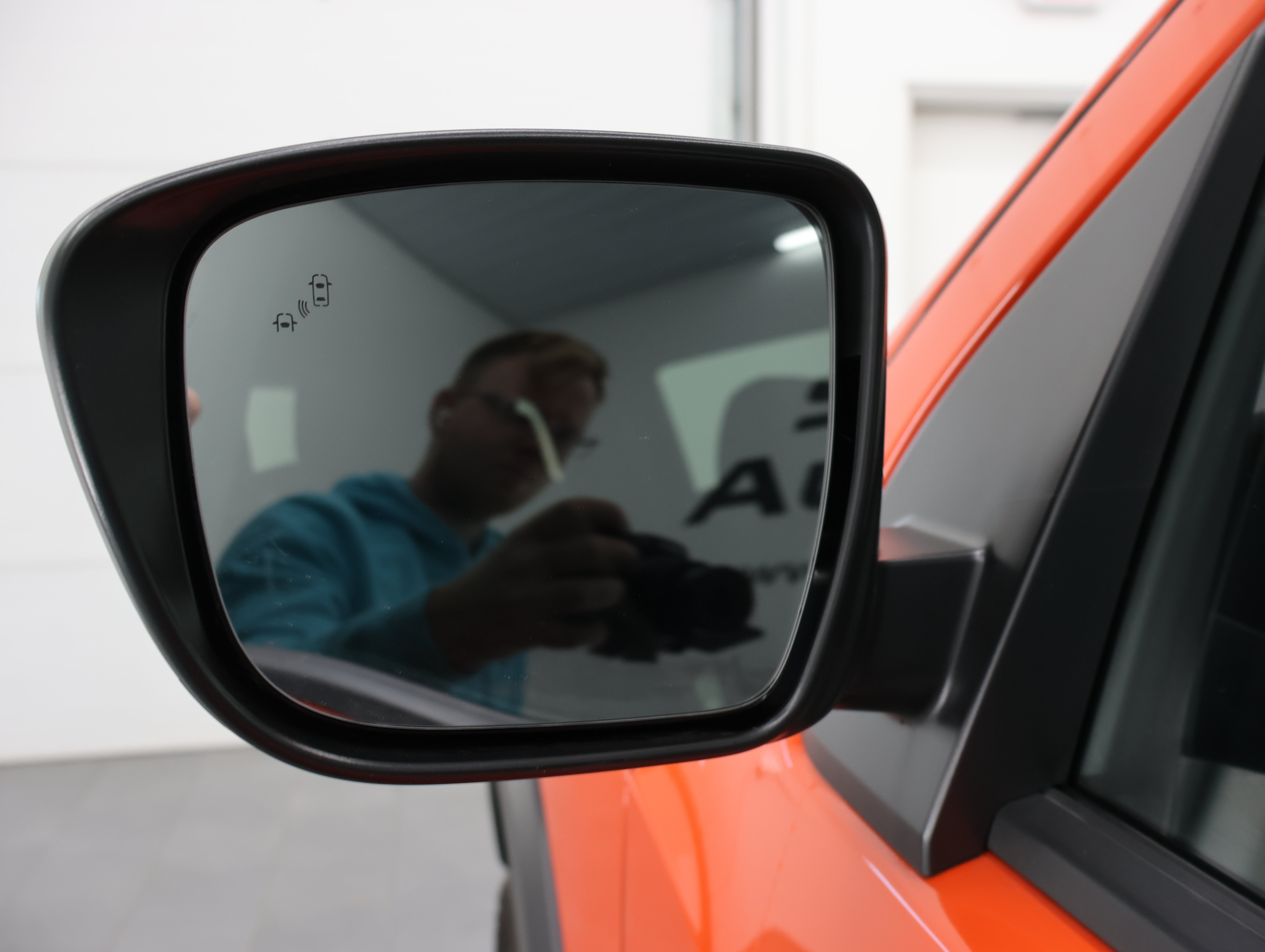 Used 2025 Nissan Frontier PRO-4X AWD/4WD image 37