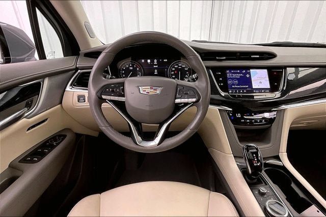 Certified 2023 Cadillac XT6 Premium Luxury w/ Technology Package AWD/4WD image 5