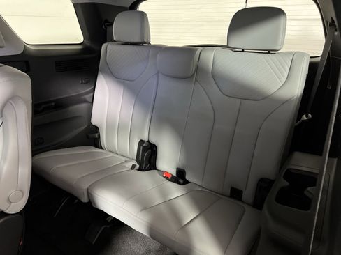 Used 2025 Hyundai Palisade SEL image 25
