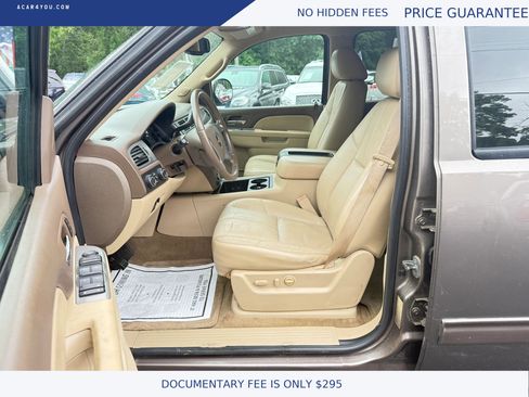 Used 2011 Chevrolet Suburban LT w/ Luxury Package AWD/4WD image 9