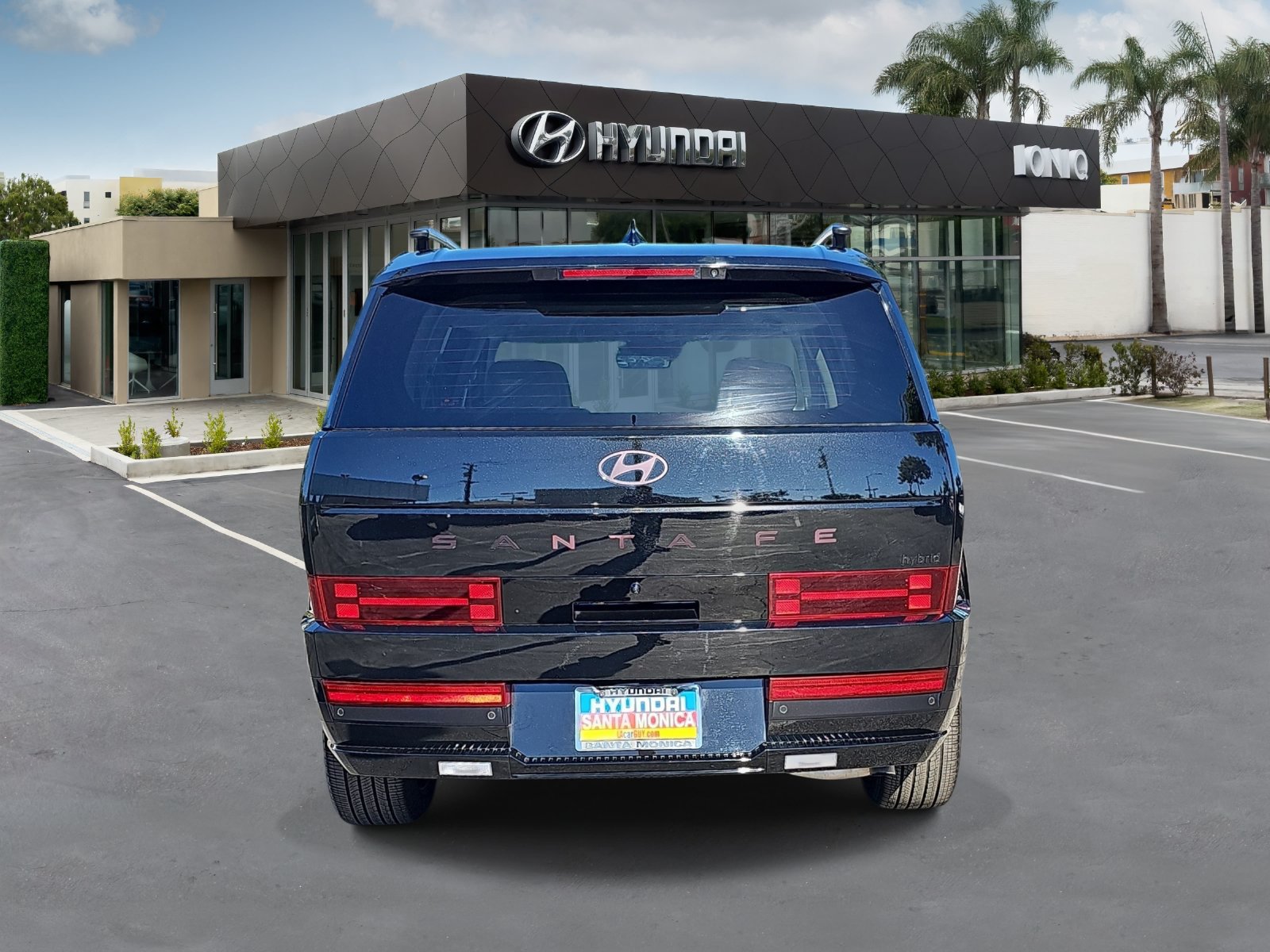 Certified 2025 Hyundai Santa Fe Calligraphy FWD image 4