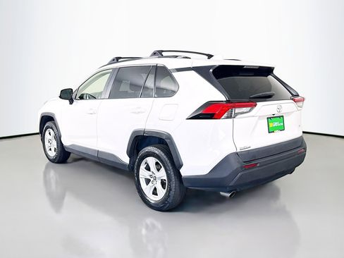 Used 2020 Toyota RAV4 XLE w/ Carpet Mat Package FWD image 7
