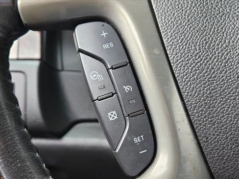 Used 2013 GMC Yukon XL Denali image 11