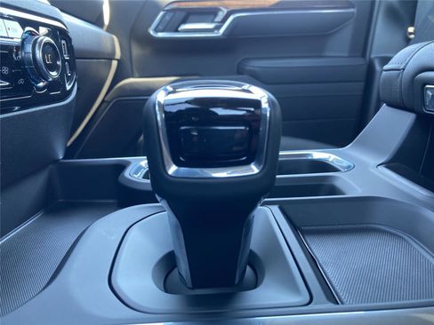 New 2026 GMC Sierra 1500 Elevation image 30